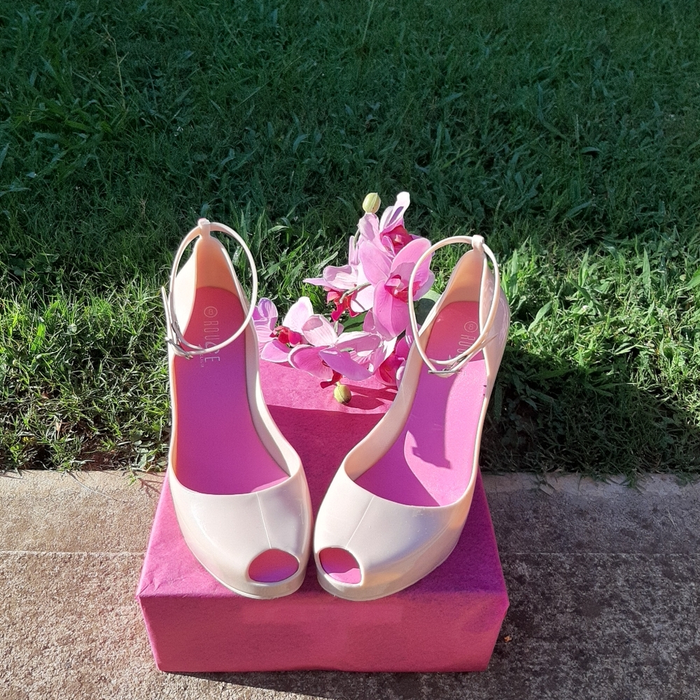 Nude and Hot Pink peep toes wedges!!!